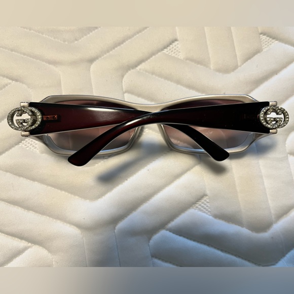 Authentic Gucci plastic frame sunglasses - Picture 2 of 9